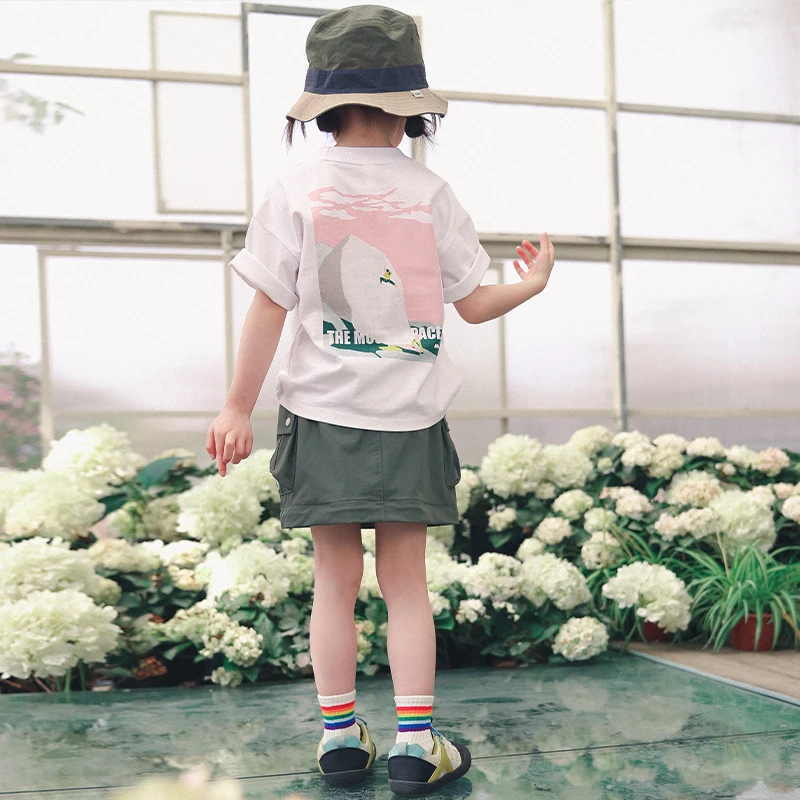アウトドア系の子供向けセットアップは、山系デザインが一番？