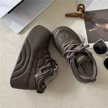 厚底の大きな頭の靴【軽量・かわいいデザイン・春用】