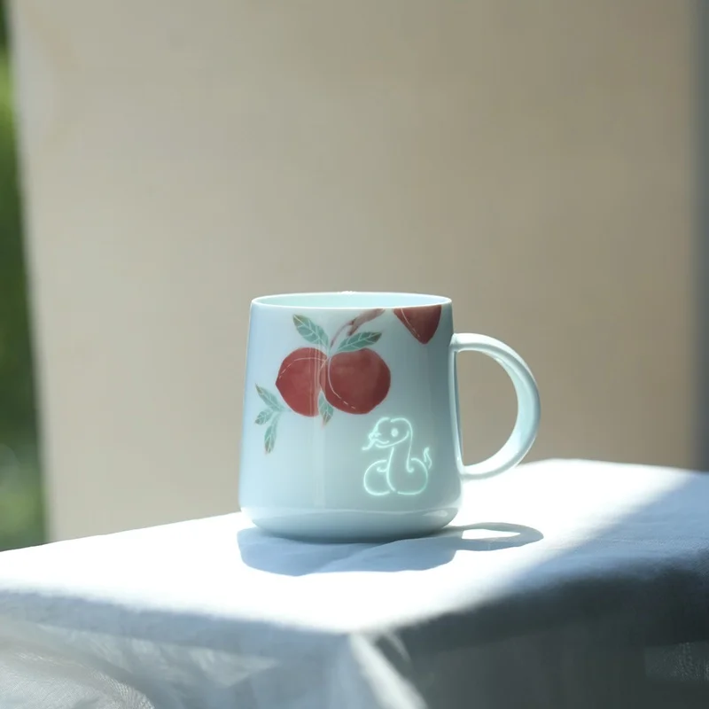 景徳鎮手描き陶器のマグカップ：小清新風の出産祝いギフトとしての実用性とデザイン性