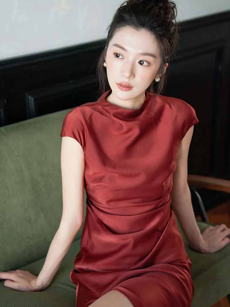 プロポーズに着る華やかな赤いドレス：中式風の新婦用ドレスの実用性とシーン別対応