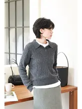 極上の柔らかさ 羊毛混ポロネックニットセーター【グレー・麻花編み・重ね着対応】
