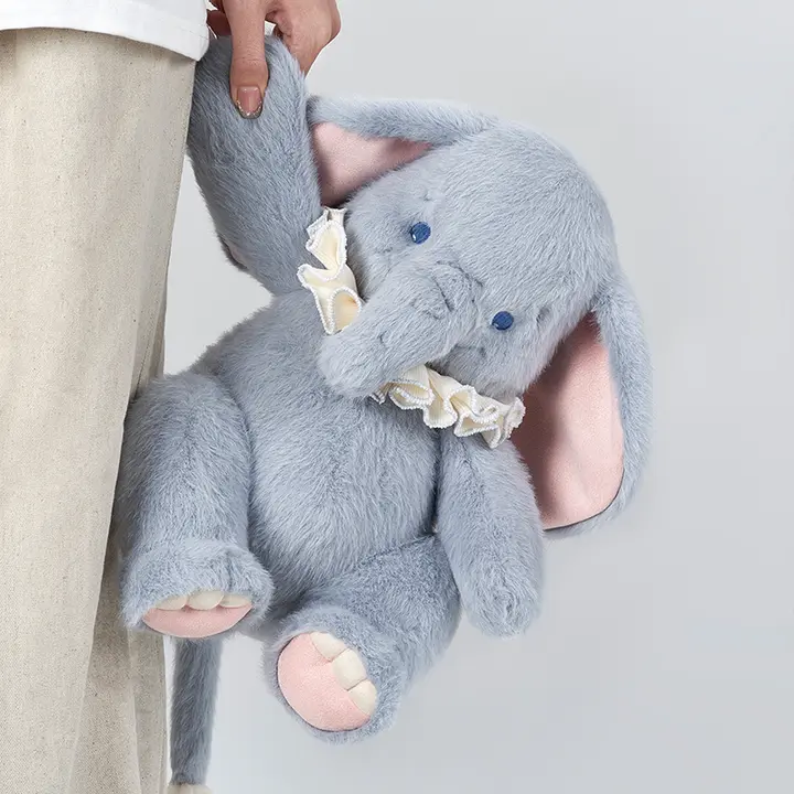 かわいい象の毛糸のぬいぐるみ【安らぎと伴侶に最適なデザイン】