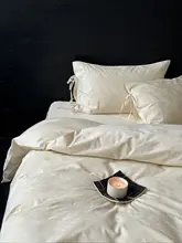 高級感あるコットン素材の花柄四点ベッドリネン【長綿・ギャバジン仕上げ・ルームデコールに最適】（セットアップ対応）