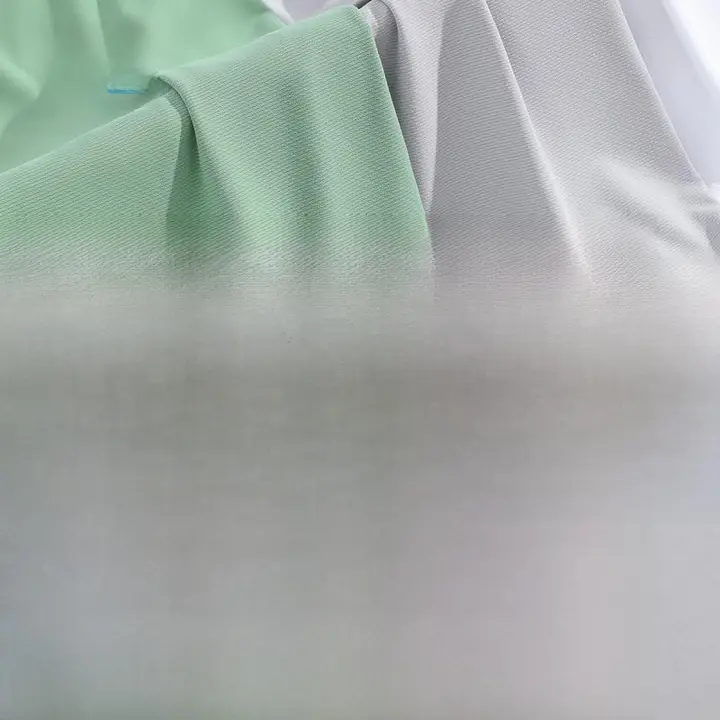 極上の柔らかさ！夏用 メンズ半袖Tシャツ【速乾・通気性・防晒・ゆったりデザイン】