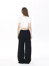 黒と白のショート丈Tシャツ【夏用・女性・クロップドスタイル・ジャズダンス対応】