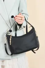 ナイロン製ショルダーバッグ【トートデザイン・通勤向け・多用途】