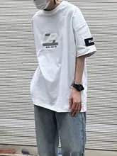 刺繍ロゴの男女兼用Tシャツ【夏用・丸首・コットン・ストリートスタイル】