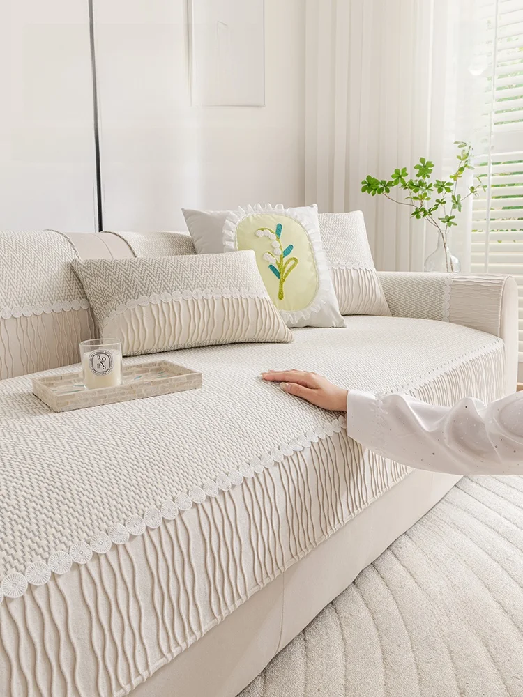 夏の部屋に「涼しさ」を届けるには？クール感ソファクッションの選び方を徹底解説