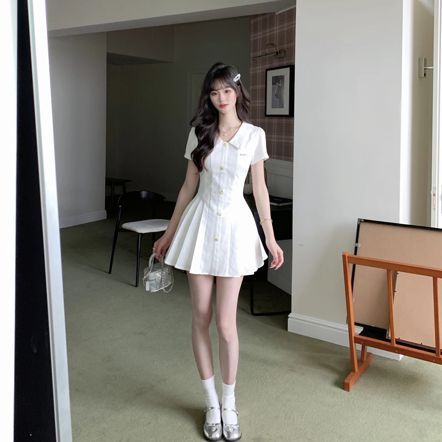 明るい服で心を癒すには、どんなシャツワンピースがおすすめ？