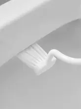 壁掛け式トイレブラシ【隙間掃除に最適・家庭用】