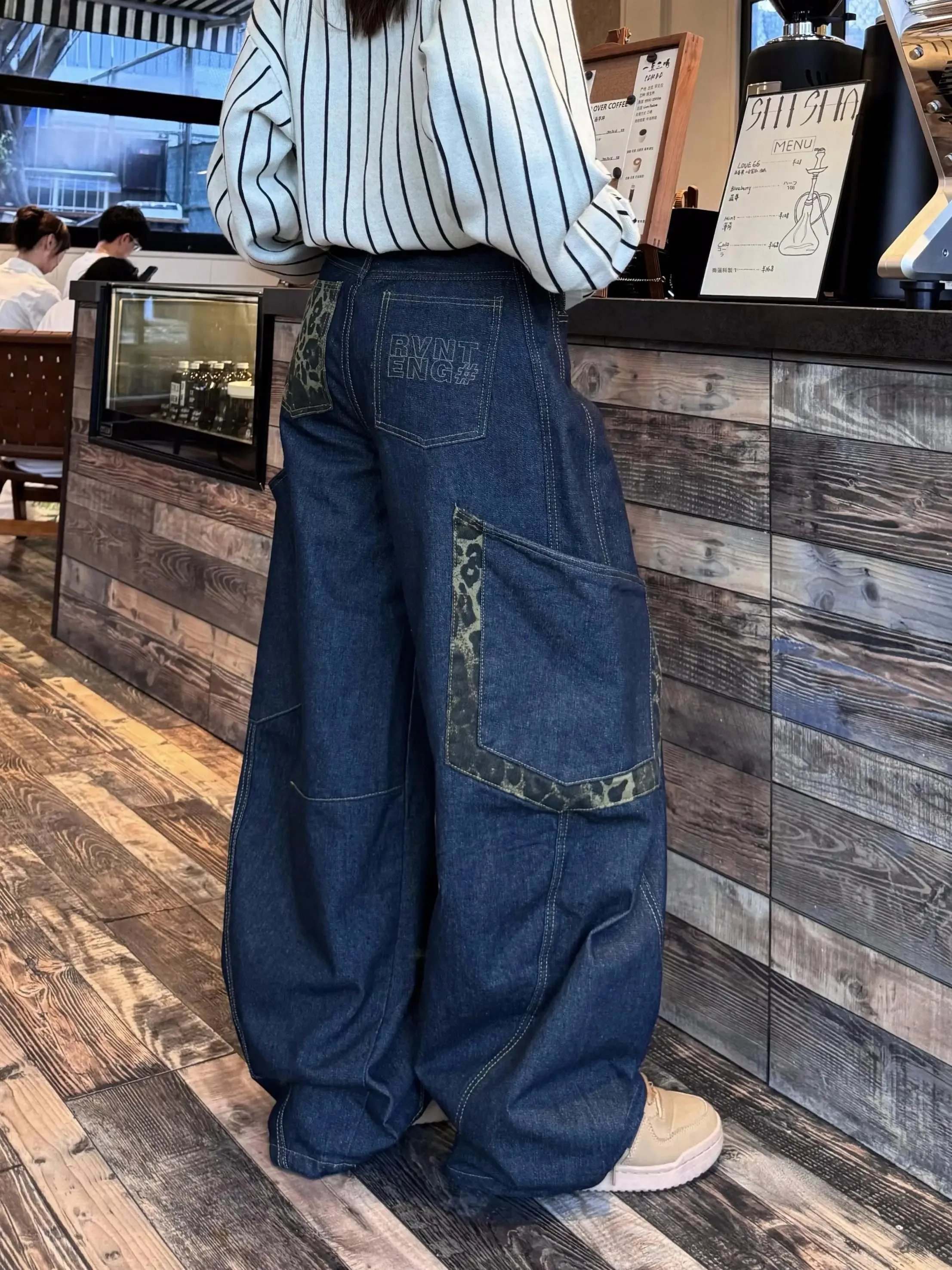 カーゴパンツ コーデ レディース 完全ガイド｜通勤に使えるビンテージデニムの選び方