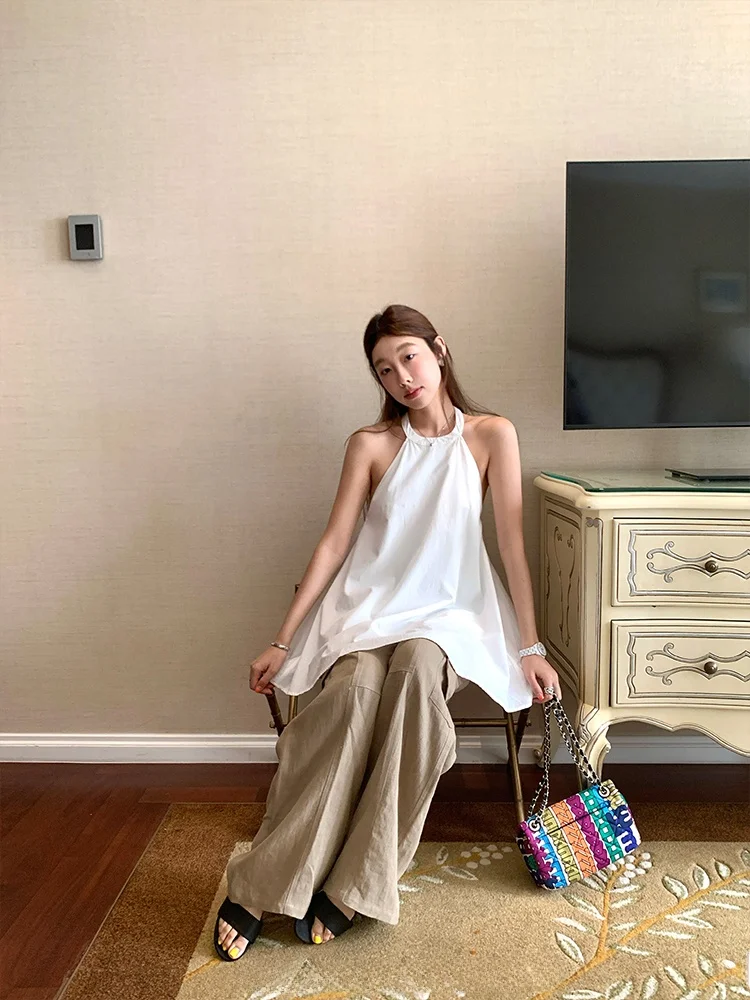 30代の女性に合う今流行りの服は？エレガントでカジュアルに活かせるハイネックキャミソールとスカートセットの選び方