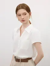 Vネックデザインの女性用シャツ【春夏用・韓国風・  面接・教師向け】