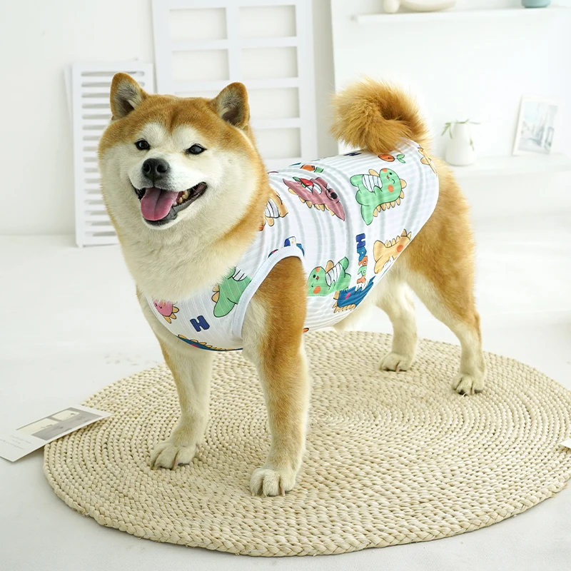 ハーネス付き犬服の選び方：防汚・通気性に優れた犬用ベストの実用性解析