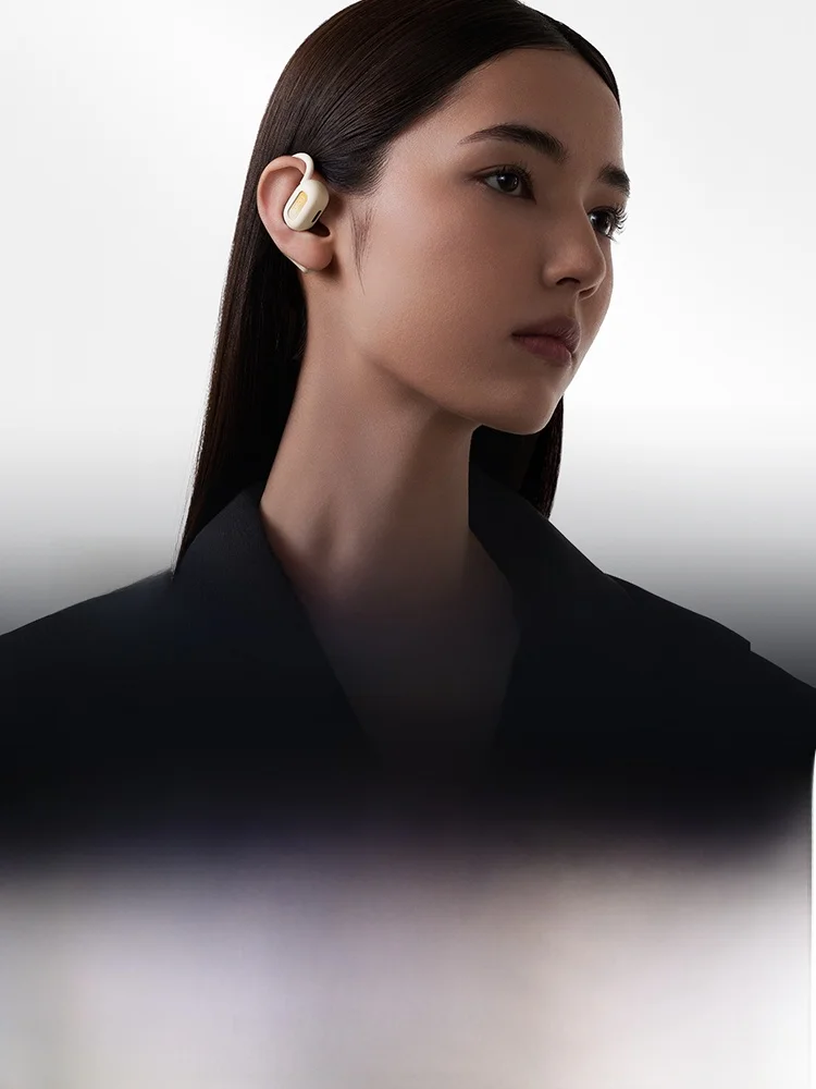 Bluetoothヘッドホンマイク付きで通勤やオンライン会議に活躍するアイテムは？