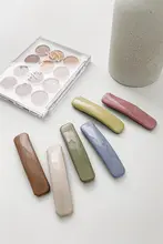髪を傷めない洗顔用ヘアクリップ【クリームカラー・PUレザー・サイドバング対応・かわいいデザイン】