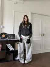 デニムパンツ ユニセックス ヒョウ柄パッチポケット ワイド ルーズ ストリート アメカジ ヴィンテージ カーブドシルエット「DHSS」