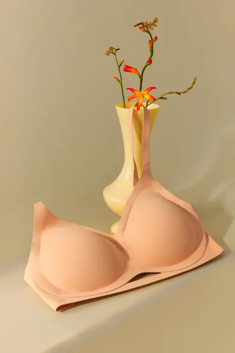 猫耳デザインのバルコニー型ブラジャー【薄手・ノンワイヤー・バックシームレス】
