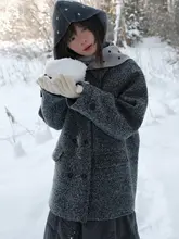 クラシックなデザインのダブルブレストウールコート【中長丈・自然な質感】