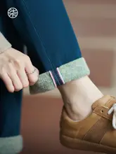 フィットのヴィンテージ風ストレートデニムパンツ【裏起毛・秋冬向け・翻端デザイン】