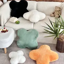 ぬいぐるみ四つ葉のクローバー枕 抱き枕 ソファ リビングルーム