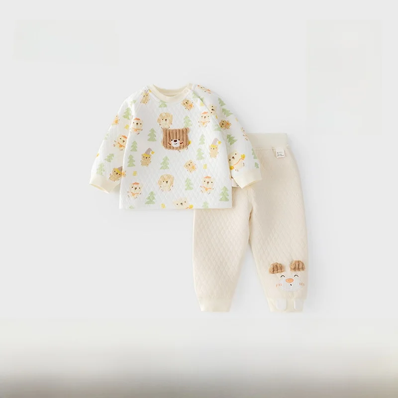 1歳の寝るときの服と  しておすすめの三層クッション付きベビーウェア