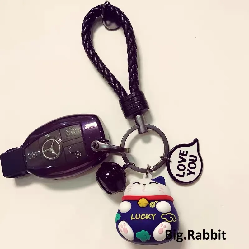 かわいい招財猫デザインのキーホルダー：高級感あるカップル向け自動車用アイテムの実用性とシーン別適用