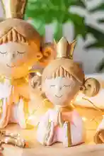 天使の灯り付き翼のデコレーションオブジェ【樹脂製・リビングデスク用】