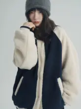 バイカラーのミルクブルーのフェイクシープワッペンスタイルボンバージャケット【極上の柔らかさ・冬用】