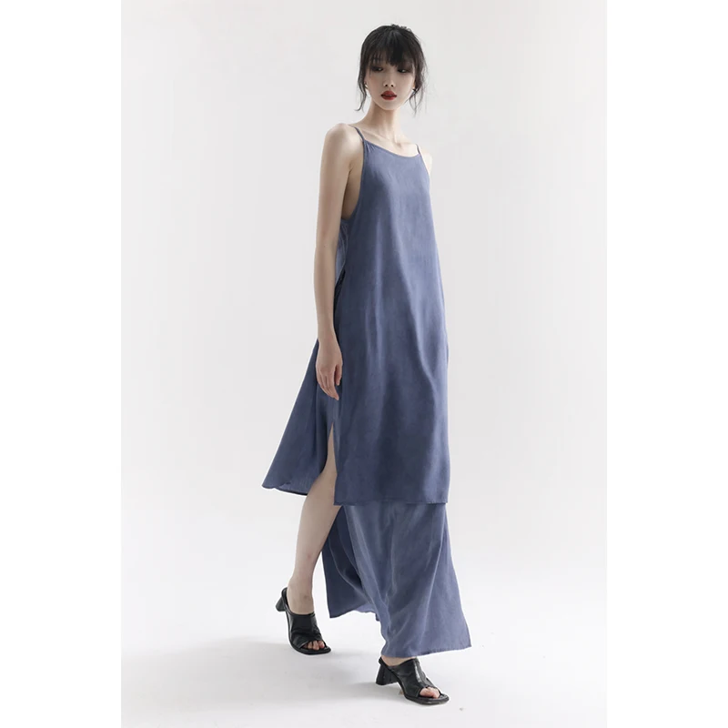 喫茶店で着る服ってどう選ぶ？水洗ブルーのセットアップが解決する3つの悩み