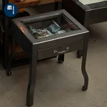 金属フレームのコーナーテーブル【ガラス天板・シンプルデザイン・小型収納】