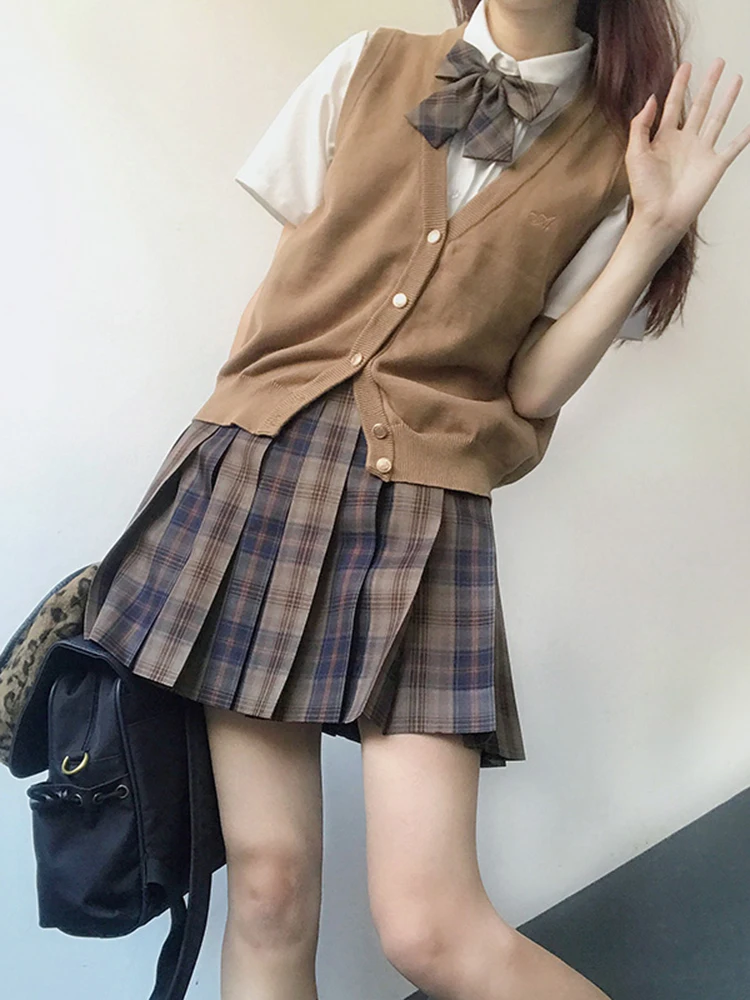 ブラウンチェックのプリーツJK制服スカート【短丈・フレッシュガーリー】（セットアップ対応）とは？