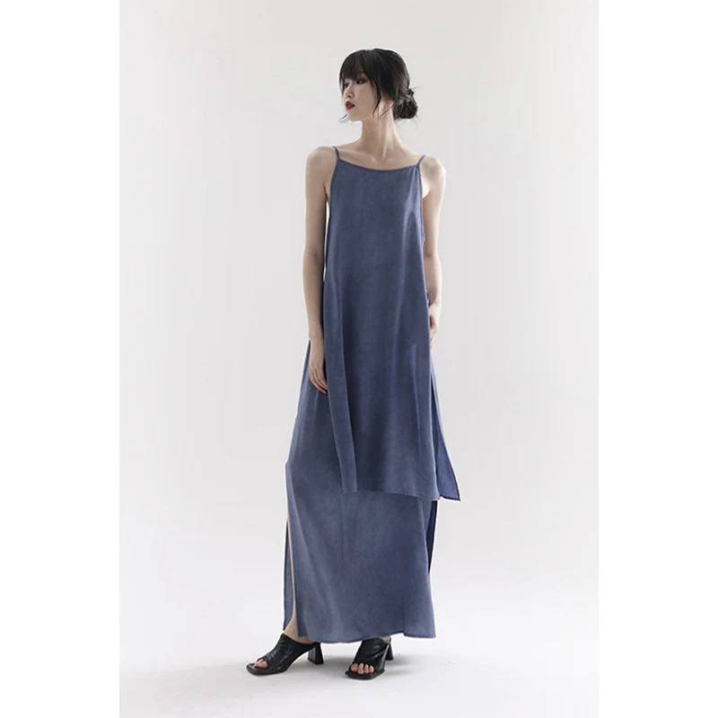 喫茶店で着る服ってどう選ぶ？水洗ブルーのセットアップが解決する3つの悩み