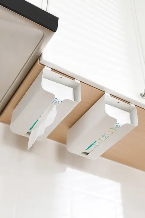ペーパータオルスタンド 吊るす キッチン 工具不要 収納 壁掛け型