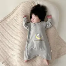 赤ちゃん用防踢スリーパー【斜めボタン・純綿・春秋用・無骨デザイン・ルームウェア】