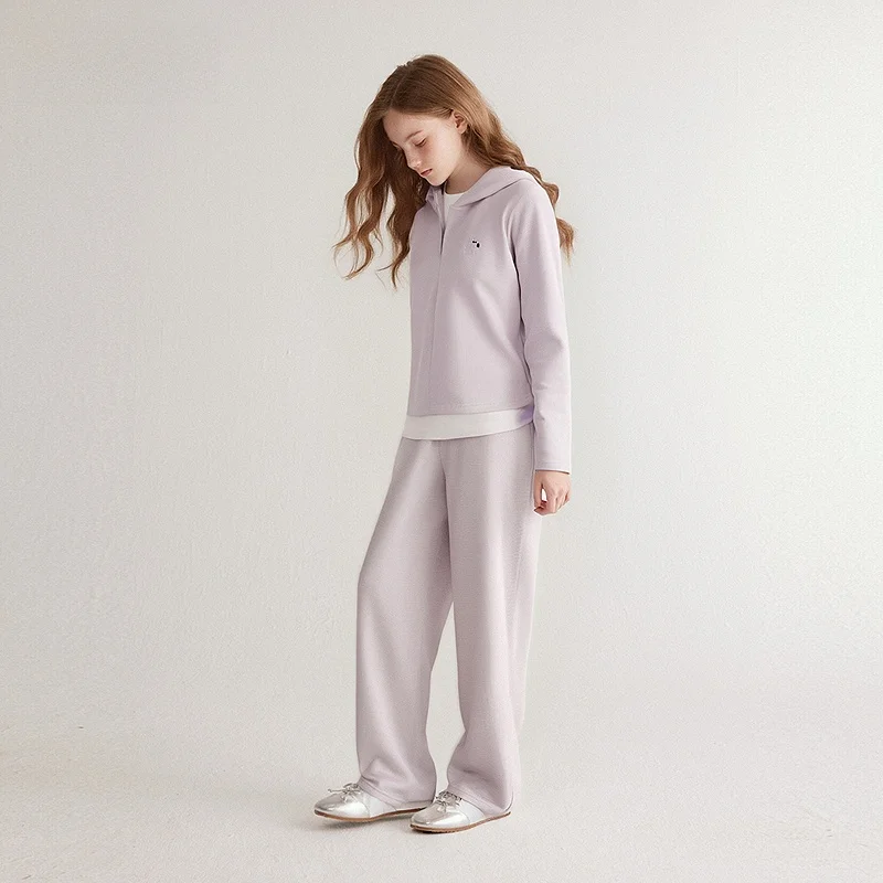 かわいいファッションをどう選ぶ？シンプル可愛い服の選び方と、秋冬にぴったりなセットアップの秘密