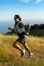 アウトドアスポーツ用健康管理時計【耐衝撃・登山対応・マルチスポーツ機能】