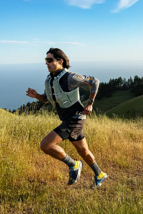 アウトドアスポーツ用健康管理時計【耐衝撃・登山対応・マルチスポーツ機能】