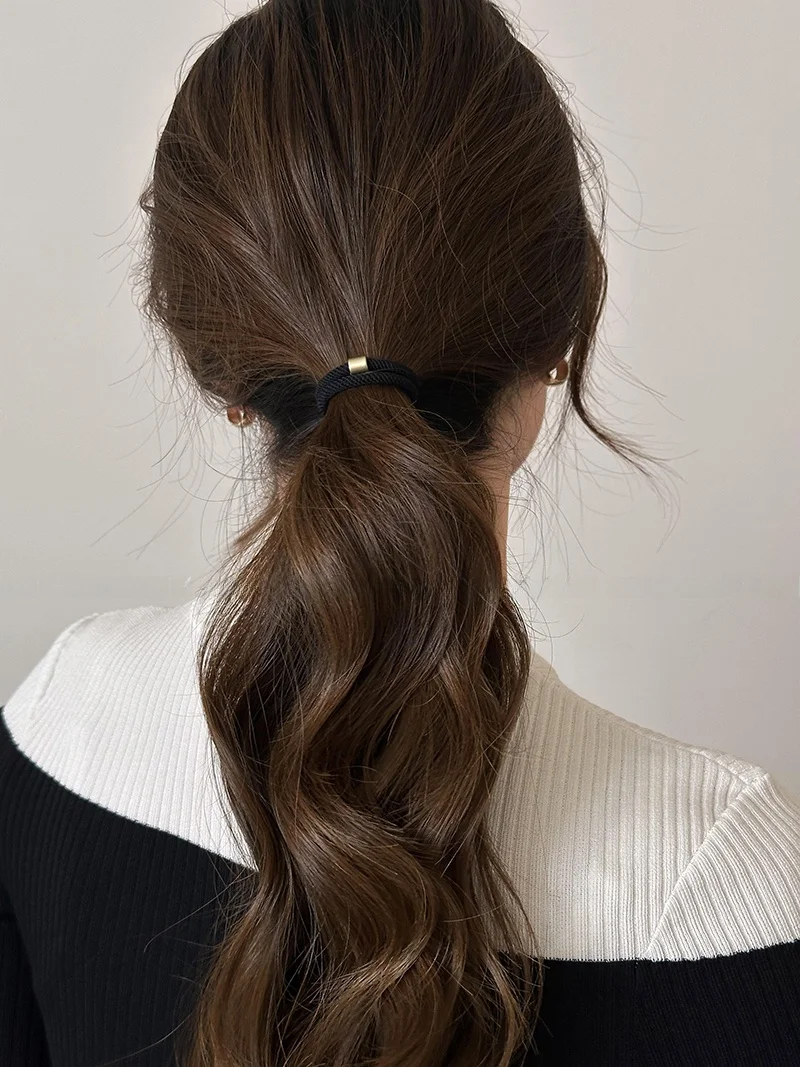ヘアリキッドとヘアバームの違いを知れば、髪の悩みは半分解決！？