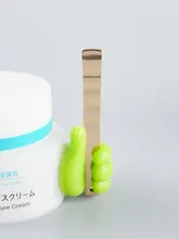 眼霜用スプーン固定具【粘着式・便利な収納・マッサージ用】