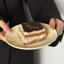 韓国風イエロー釉薬の楕円形小皿【デザートプレート・和風陶器】