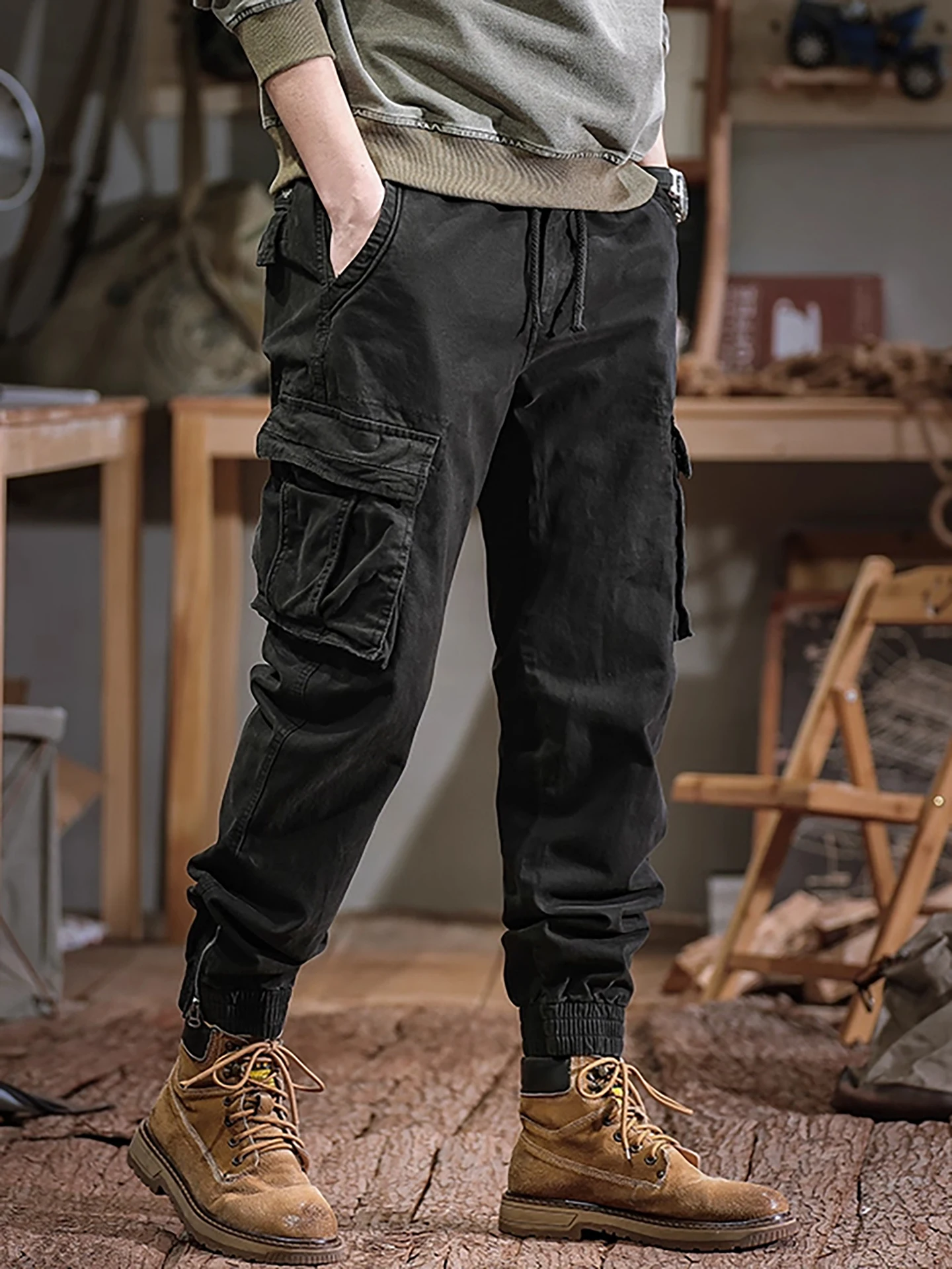 40代のキャンプファッションで迷うなら、この1着が救う！