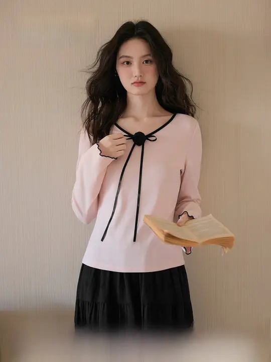 大きいサイズのVネック長袖Tシャツ【インナー・外着用・ピンク・秋用】