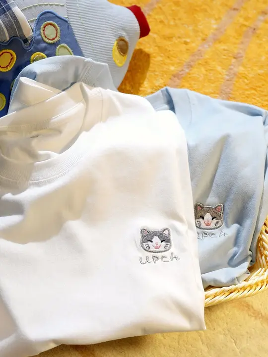 心温まる！シンプル刺繍デザインのカジュアルTシャツ【ユニセックス・日系スタイル】