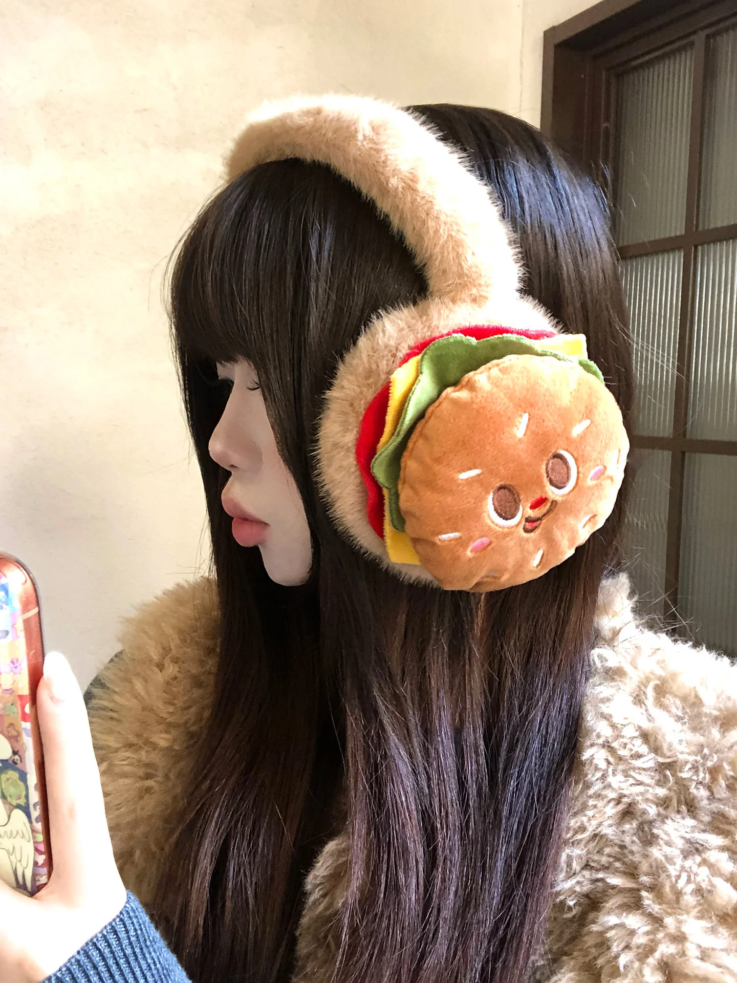 可愛いハンバーガー型フリースイヤーマフ：冬の寒さを和らげる学生向け防寒アイテム