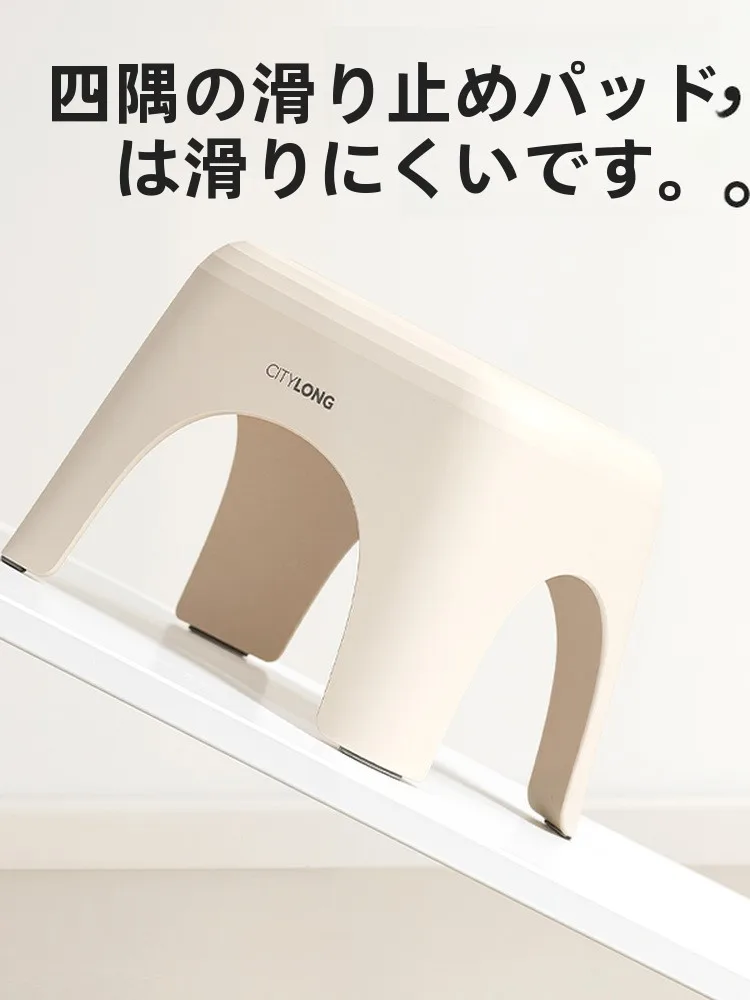 軽量で安いチェア：耐久性のあるプラスチック製スツールの実用性と使い方