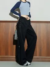 シンプルでスタイリッシュな女性用スポーツパンツ【秋冬用・ゆったりしたシルエット・カジュアル】