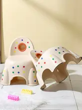 子供用ダイニング椅子【背もたれ付き・滑り止め・洗面所や靴を履く時にも最適】