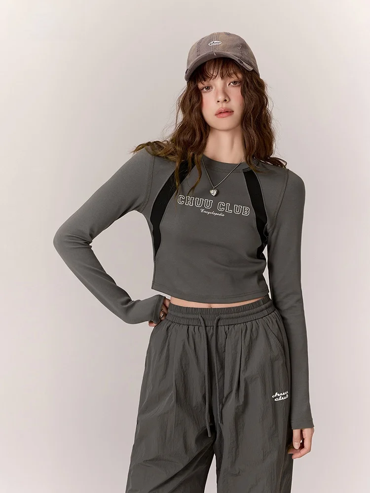 春コーデの基本を徹底解説！レトロ風スカートとカラーブロックTシャツの組み合わせ