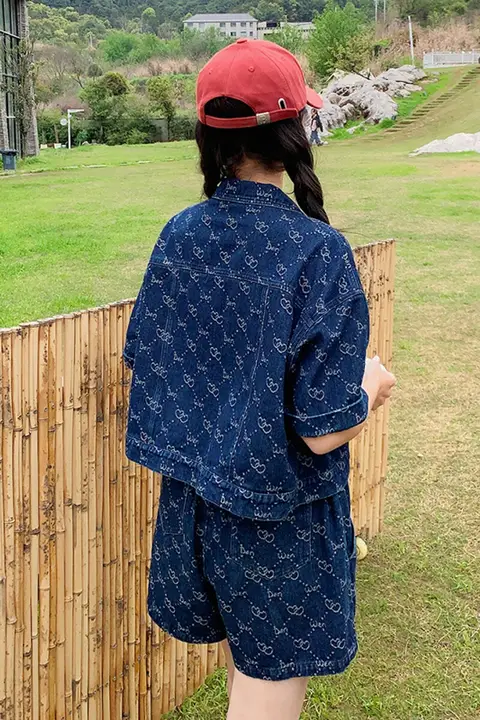 デニムジャケット＆ショートパンツ【薄手・女性用・トレンドスタイル】（セットアップ対応）